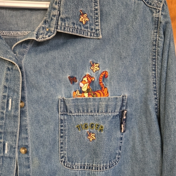 Disney Tops - Vintage Disney POOH TIGGER 100 Acre Wood Jean Shirt Sz 18/20